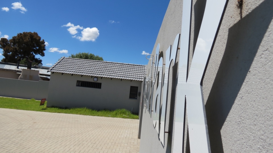 3 Bedroom Property for Sale in Pellissier Free State